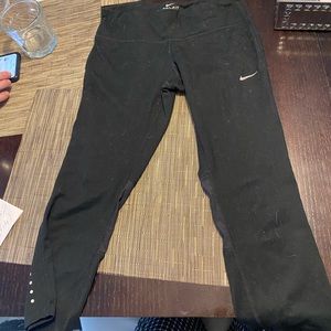 Ladies Nike Cropped Leggins